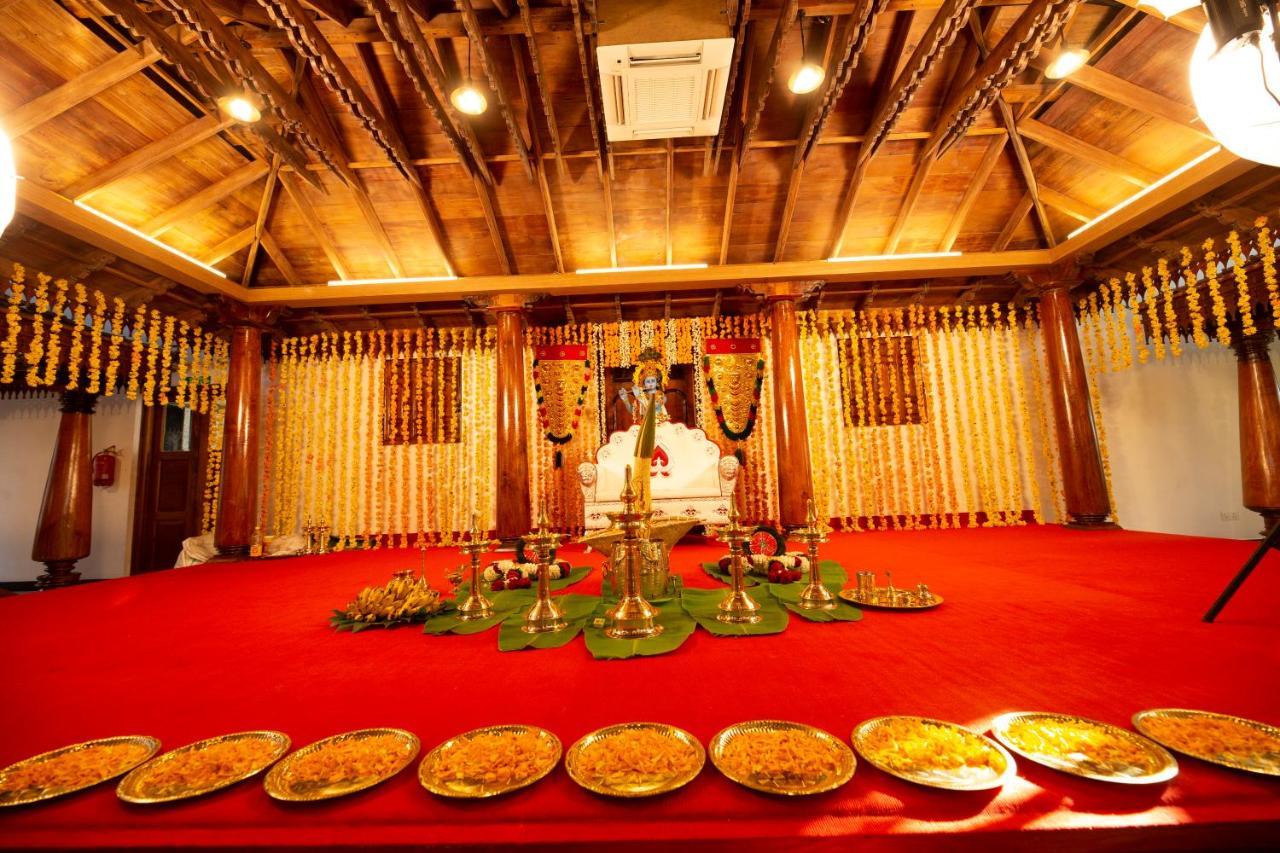 Hotel Guruvayur Darshan Kültér fotó