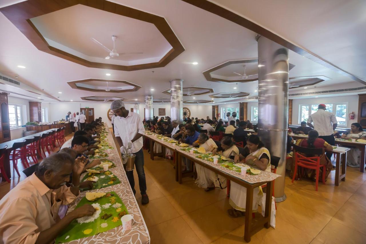 Hotel Guruvayur Darshan Kültér fotó