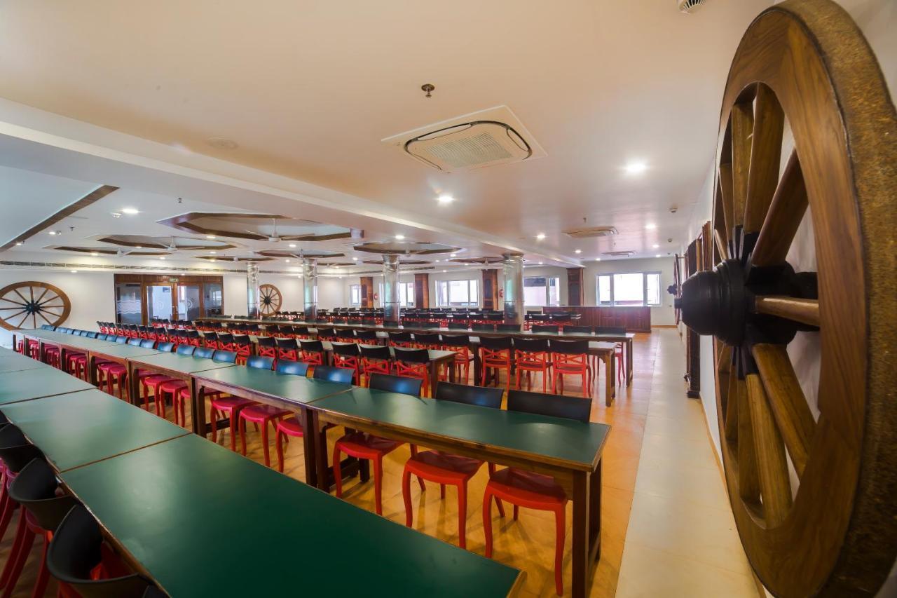 Hotel Guruvayur Darshan Kültér fotó