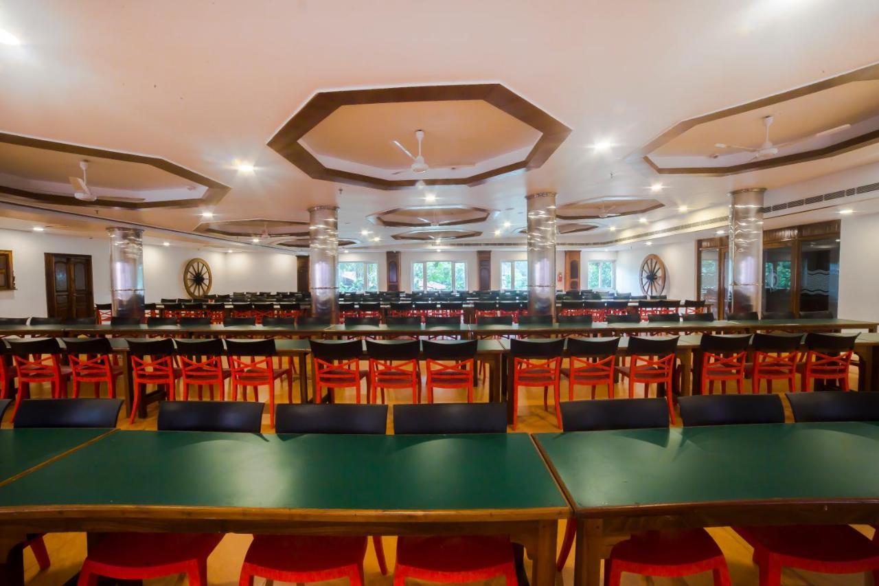 Hotel Guruvayur Darshan Kültér fotó