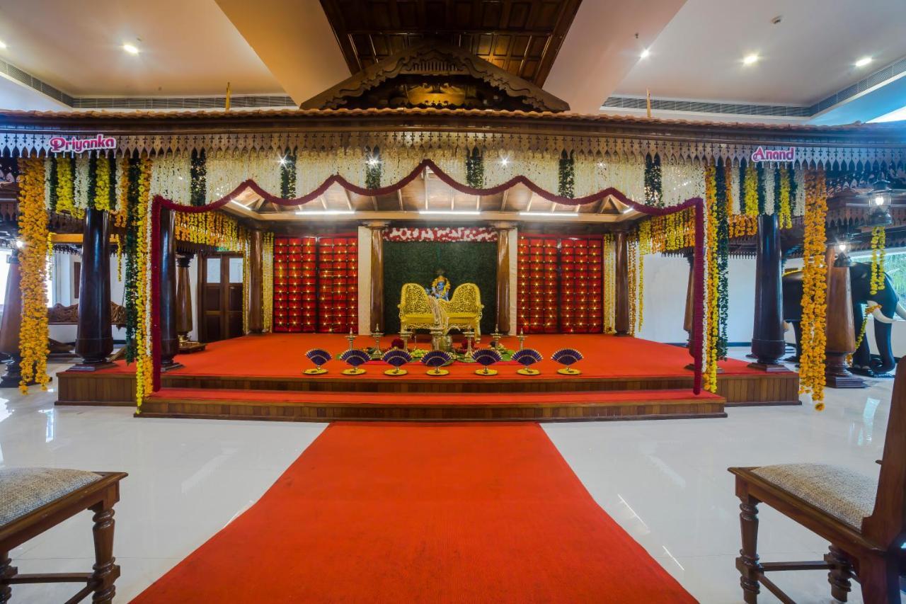 Hotel Guruvayur Darshan Kültér fotó