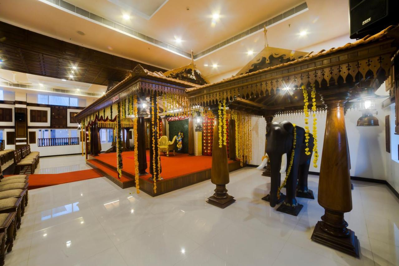 Hotel Guruvayur Darshan Kültér fotó